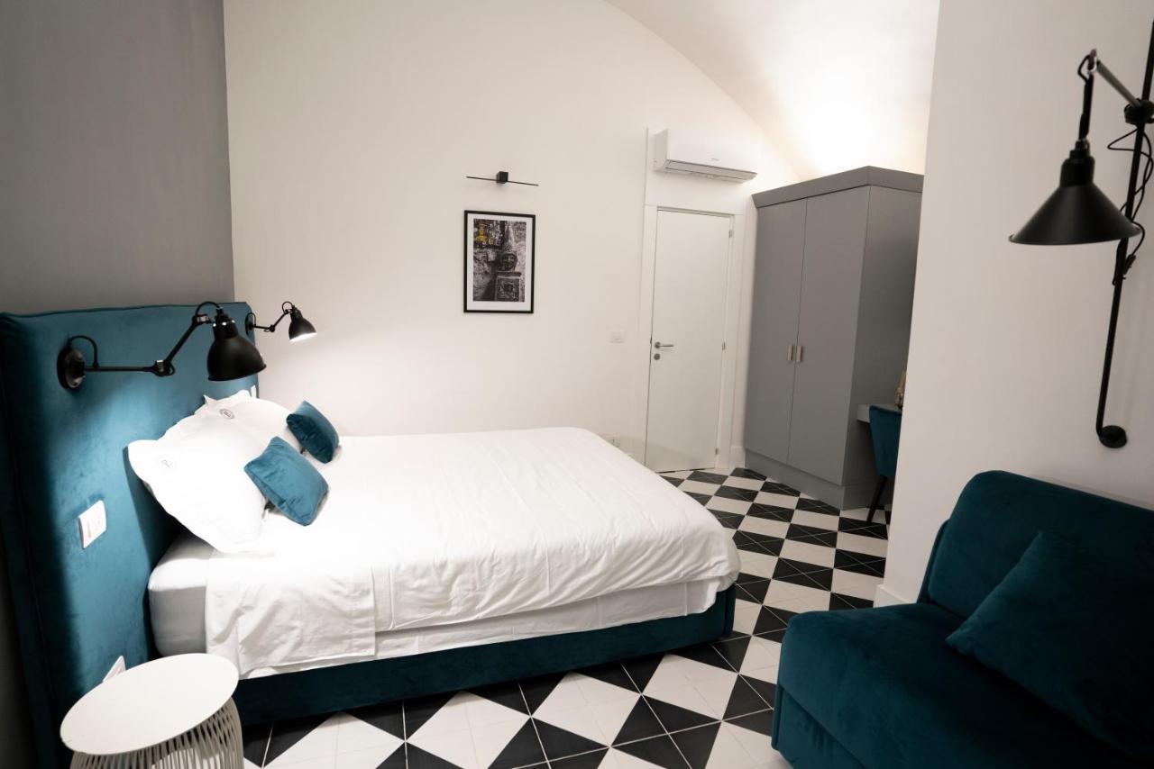 Pulcinella Suite Неаполь Экстерьер фото